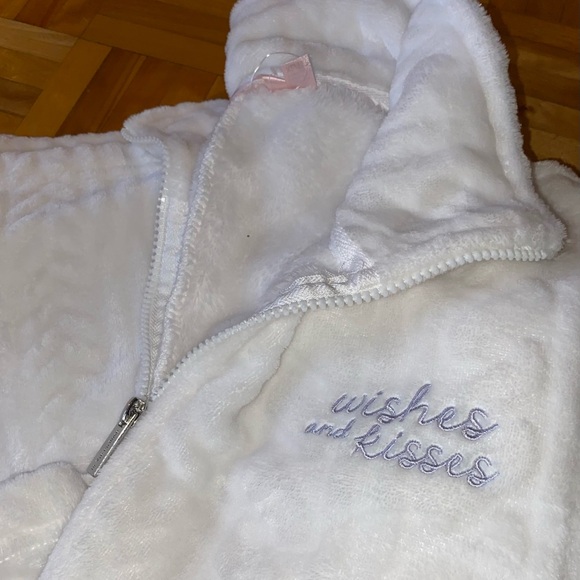 Like NEW! La Vie En Rose PJ Fleece Romper - Picture 4 of 5